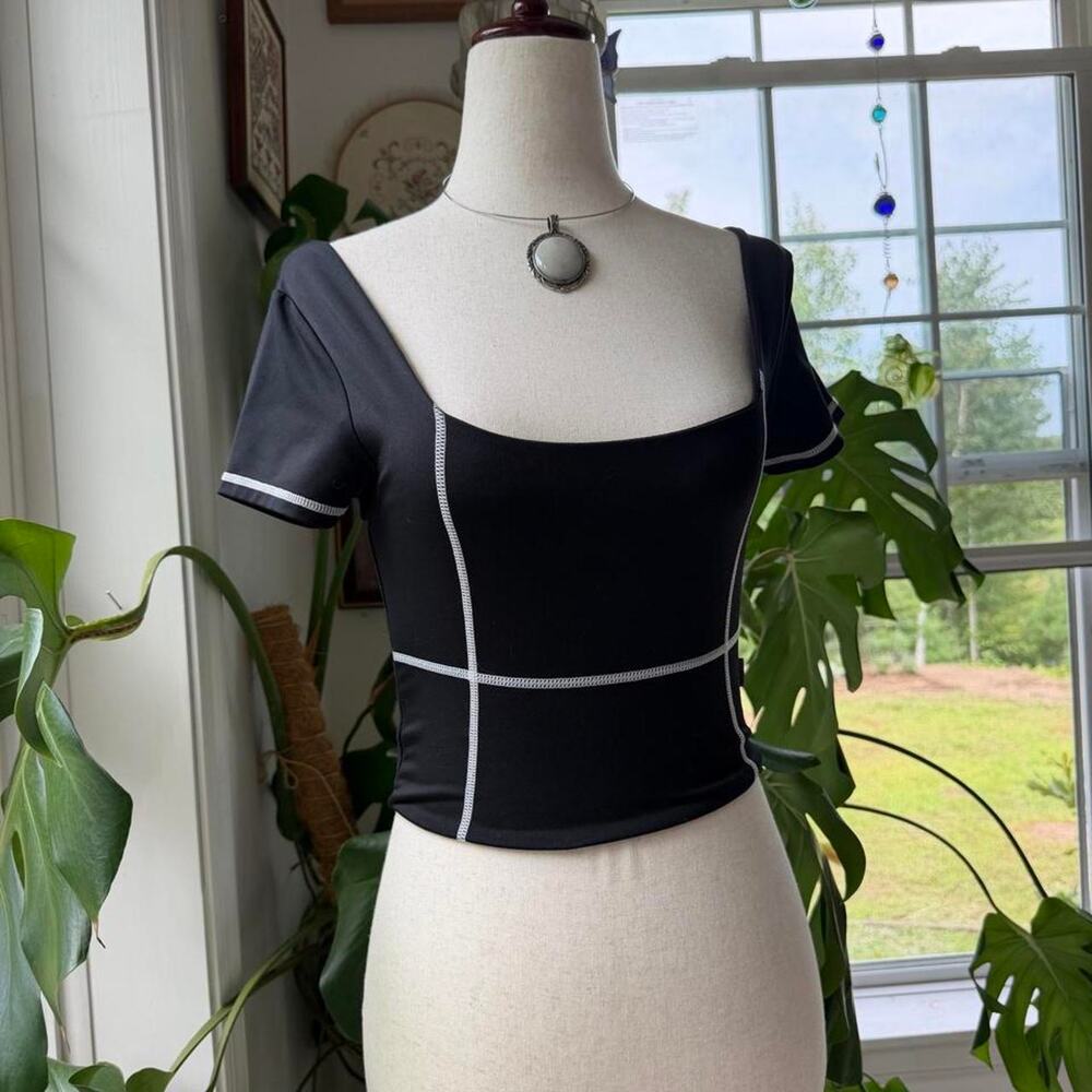 Body Glove Black White Gridline Crop Top Small